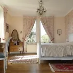 Peaceful Countryside Retreat - Full Of Character *