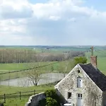 Peaceful Countryside Retreat - Full Of Character