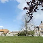 Peaceful Countryside Retreat - Full Of Character
