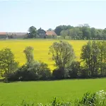 Peaceful Countryside Retreat - Full Of Character