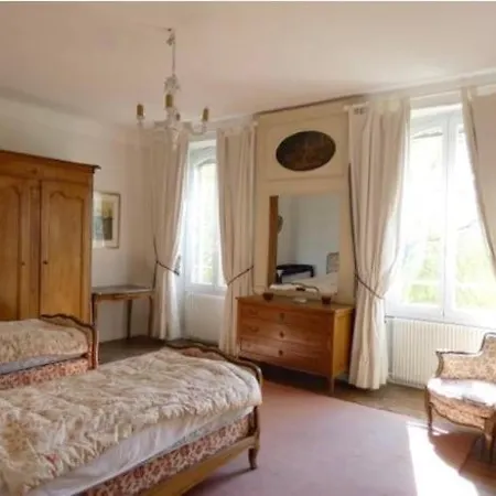 Peaceful Countryside Retreat - Full Of Character